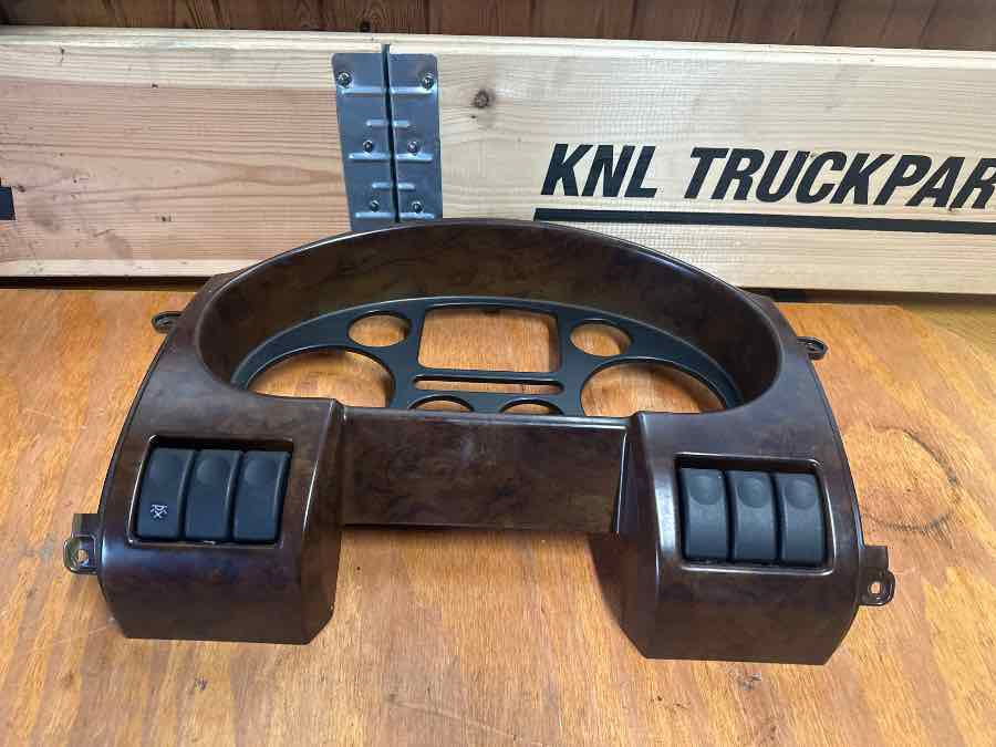 DAF ICL CABINET PANEL 1352594 - Cabina e interior para Camión: foto 1 DAF ICL CABINET PANEL 1352594 - Cabina e interior para Camión: foto 1