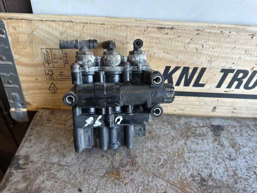 DAF VALVE ECAS 2020258 - Válvula de freno para Camión: foto 1 DAF VALVE ECAS 2020258 - Válvula de freno para Camión: foto 1