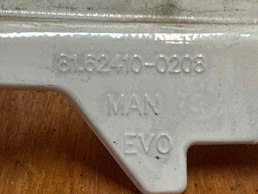 MAN COVER PILLAR LEFT 81.62410-0208 - Cabina e interior para Camión: foto 3 MAN COVER PILLAR LEFT 81.62410-0208 - Cabina e interior para Camión: foto 3