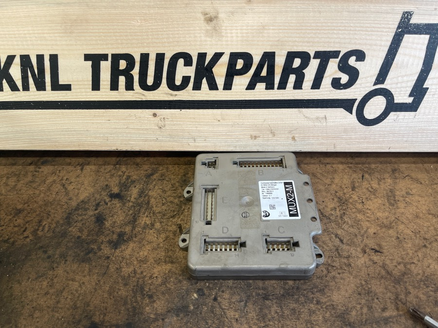 MAN ECU MUX2-M 1364.21010101 - Sistema eléctrico para Camión: foto 1 MAN ECU MUX2-M 1364.21010101 - Sistema eléctrico para Camión: foto 1