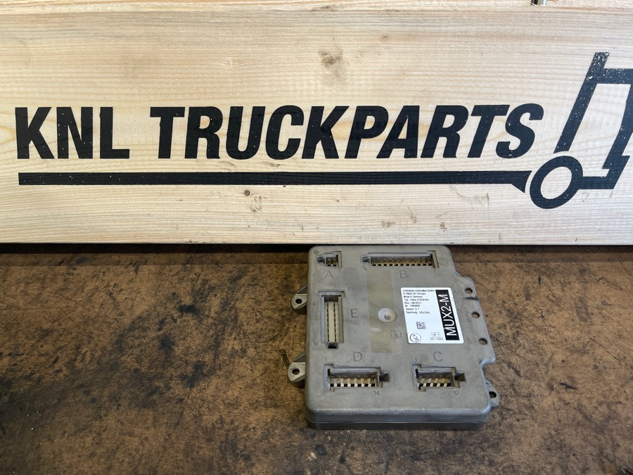 MAN ECU MUX2-M 1364.21010101 - Sistema eléctrico para Camión: foto 1 MAN ECU MUX2-M 1364.21010101 - Sistema eléctrico para Camión: foto 1