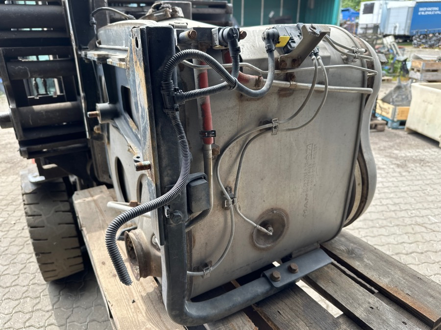 MAN EXHAUST 81.15103-6133 - Silenciador/ Sistema de escape para Camión: foto 1 MAN EXHAUST 81.15103-6133 - Silenciador/ Sistema de escape para Camión: foto 1