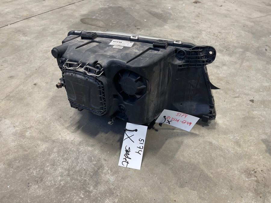 MAN HEADLAMP 81.25101-6749 - Luz/ Iluminación para Camión: foto 2 MAN HEADLAMP 81.25101-6749 - Luz/ Iluminación para Camión: foto 2