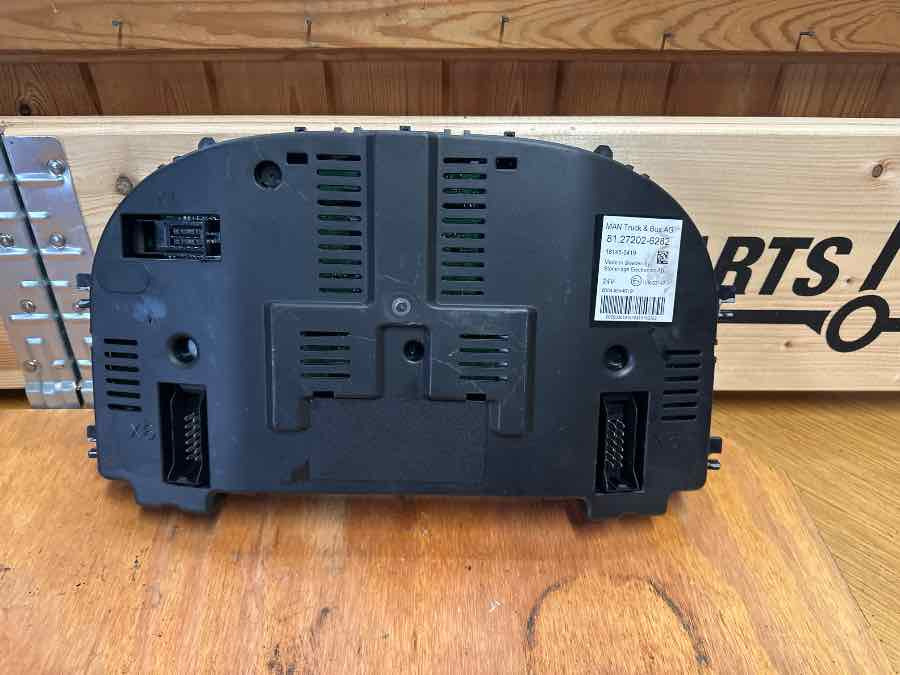 MAN KOMBI INSTRUMENT 81.27202-6282 - Sistema eléctrico para Camión: foto 2 MAN KOMBI INSTRUMENT 81.27202-6282 - Sistema eléctrico para Camión: foto 2