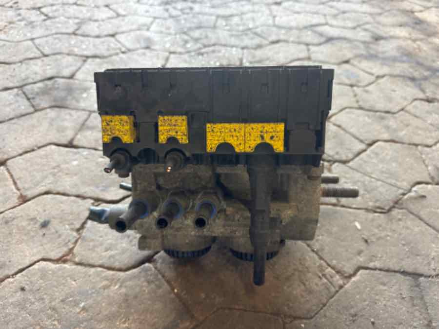 MB BUS TEBS-E 24V STANDARD TRAILER MODULATOR - Válvula de freno para Camión: foto 3 MB BUS TEBS-E 24V STANDARD TRAILER MODULATOR - Válvula de freno para Camión: foto 3