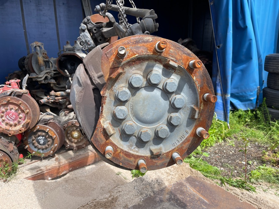 MERCEDES FRONT AXLE A0003301000 - Eje y piezas para Camión: foto 3 MERCEDES FRONT AXLE A0003301000 - Eje y piezas para Camión: foto 3