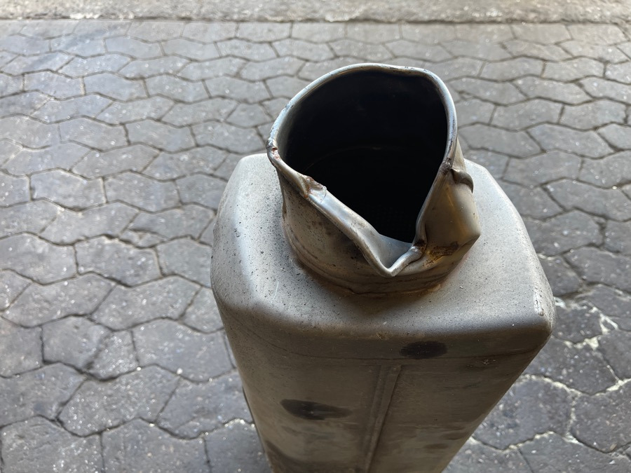 SCANIA EXHAUST SILENCER 2365096 - Silenciador/ Sistema de escape para Camión: foto 2 SCANIA EXHAUST SILENCER 2365096 - Silenciador/ Sistema de escape para Camión: foto 2