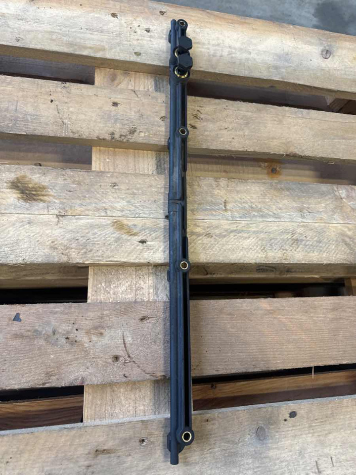 SCANIA FUEL KIT MANIFOLD / PIPES 1942650 - Procesamiento de combustible para Camión: foto 1 SCANIA FUEL KIT MANIFOLD / PIPES 1942650 - Procesamiento de combustible para Camión: foto 1