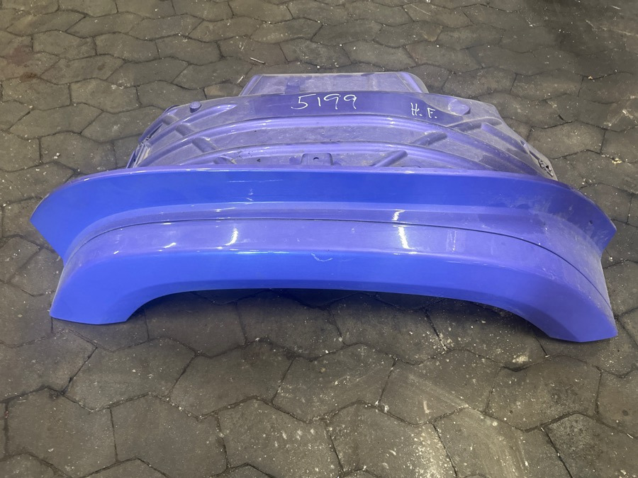 SCANIA MUDGUARD RH 2599546 - Carrocería y exterior para Camión: foto 2 SCANIA MUDGUARD RH 2599546 - Carrocería y exterior para Camión: foto 2