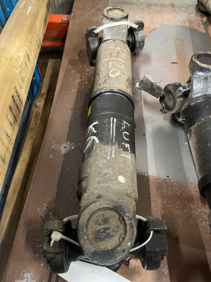 SCANIA PROPSHAFT P420 1796579 - Árbol de transmisión para Camión: foto 1 SCANIA PROPSHAFT P420 1796579 - Árbol de transmisión para Camión: foto 1