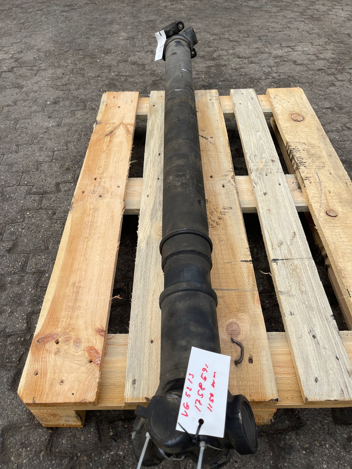 SCANIA PROPSHAFT P500 / 1758591 - Árbol de transmisión para Camión: foto 1 SCANIA PROPSHAFT P500 / 1758591 - Árbol de transmisión para Camión: foto 1