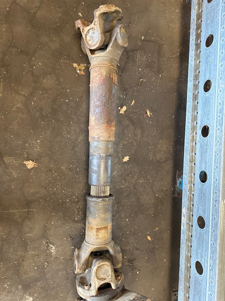 SCANIA PROPSHAFT P602 1802960 - Árbol de transmisión para Camión: foto 1 SCANIA PROPSHAFT P602 1802960 - Árbol de transmisión para Camión: foto 1