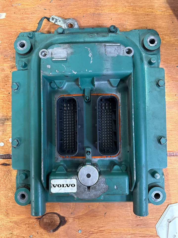 VOLVO ECU 20995620 PO4 - Unidad de control para Camión: foto 2 VOLVO ECU 20995620 PO4 - Unidad de control para Camión: foto 2