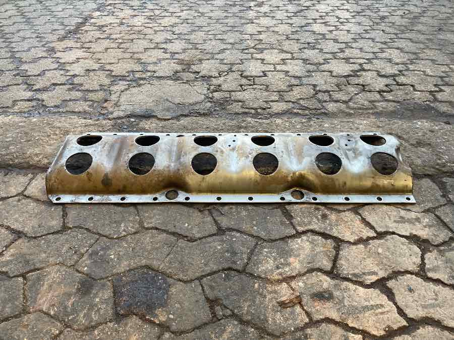 VOLVO ENGINE FRAME BRACKET 21644620 - Motor y piezas para Camión: foto 2 VOLVO ENGINE FRAME BRACKET 21644620 - Motor y piezas para Camión: foto 2