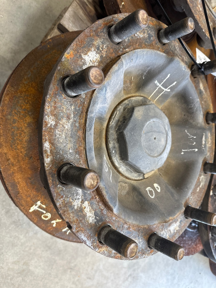 VOLVO FRONT HUB 21116583 - Cubo para Camión: foto 1 VOLVO FRONT HUB 21116583 - Cubo para Camión: foto 1