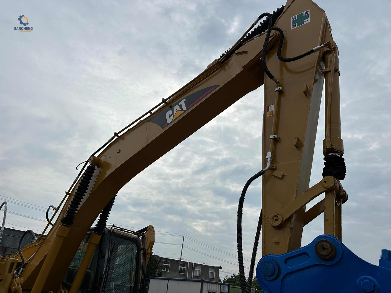 CAT 320CL with hammer - Excavadora de cadenas: foto 5 CAT 320CL with hammer - Excavadora de cadenas: foto 5