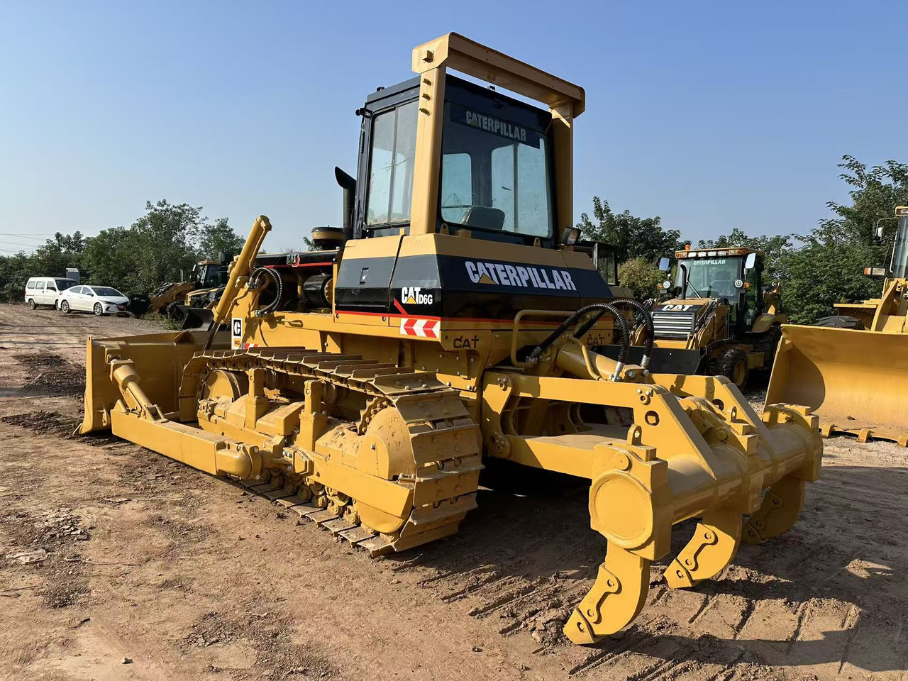 CAT D6G - Bulldozer: foto 4 CAT D6G - Bulldozer: foto 4