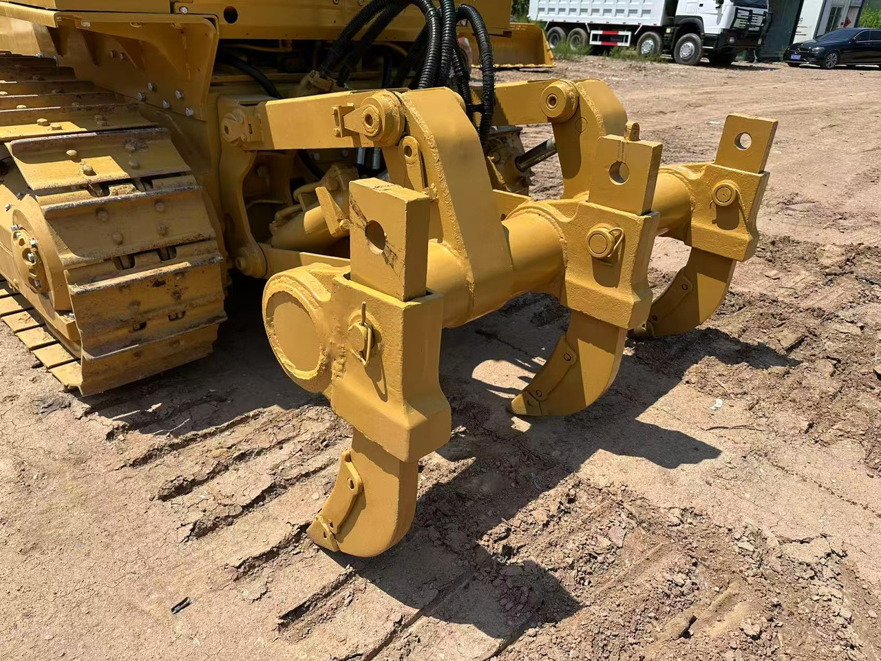 CAT D6G bulldozer - Bulldozer: foto 4 CAT D6G bulldozer - Bulldozer: foto 4