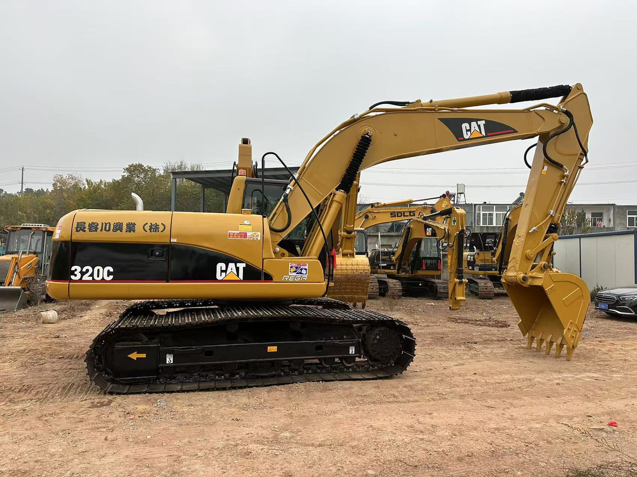 CATERPILLAR 320CL - Excavadora de cadenas: foto 4 CATERPILLAR 320CL - Excavadora de cadenas: foto 4