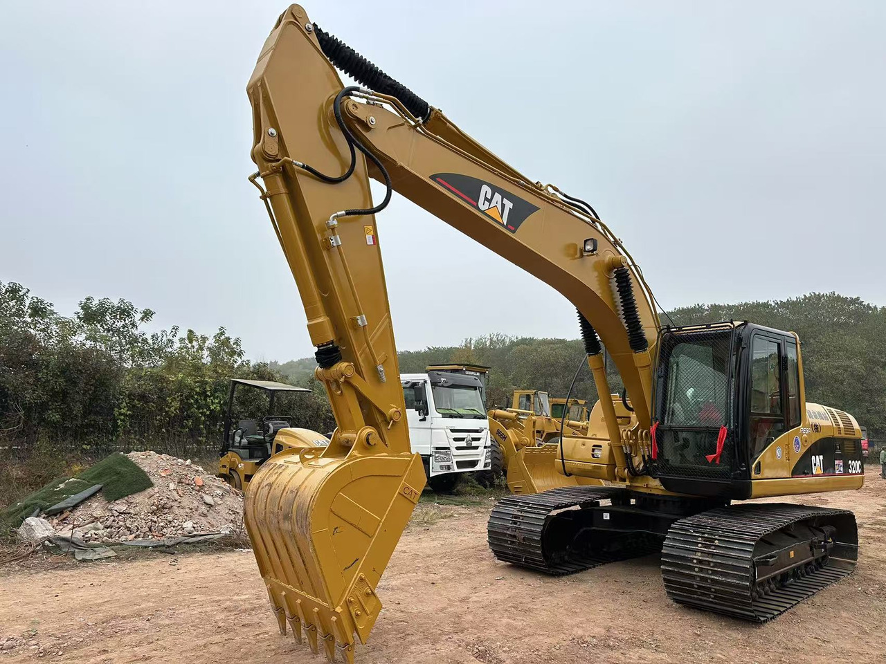 Excavadora de cadenas CATERPILLAR 320CL: foto 7