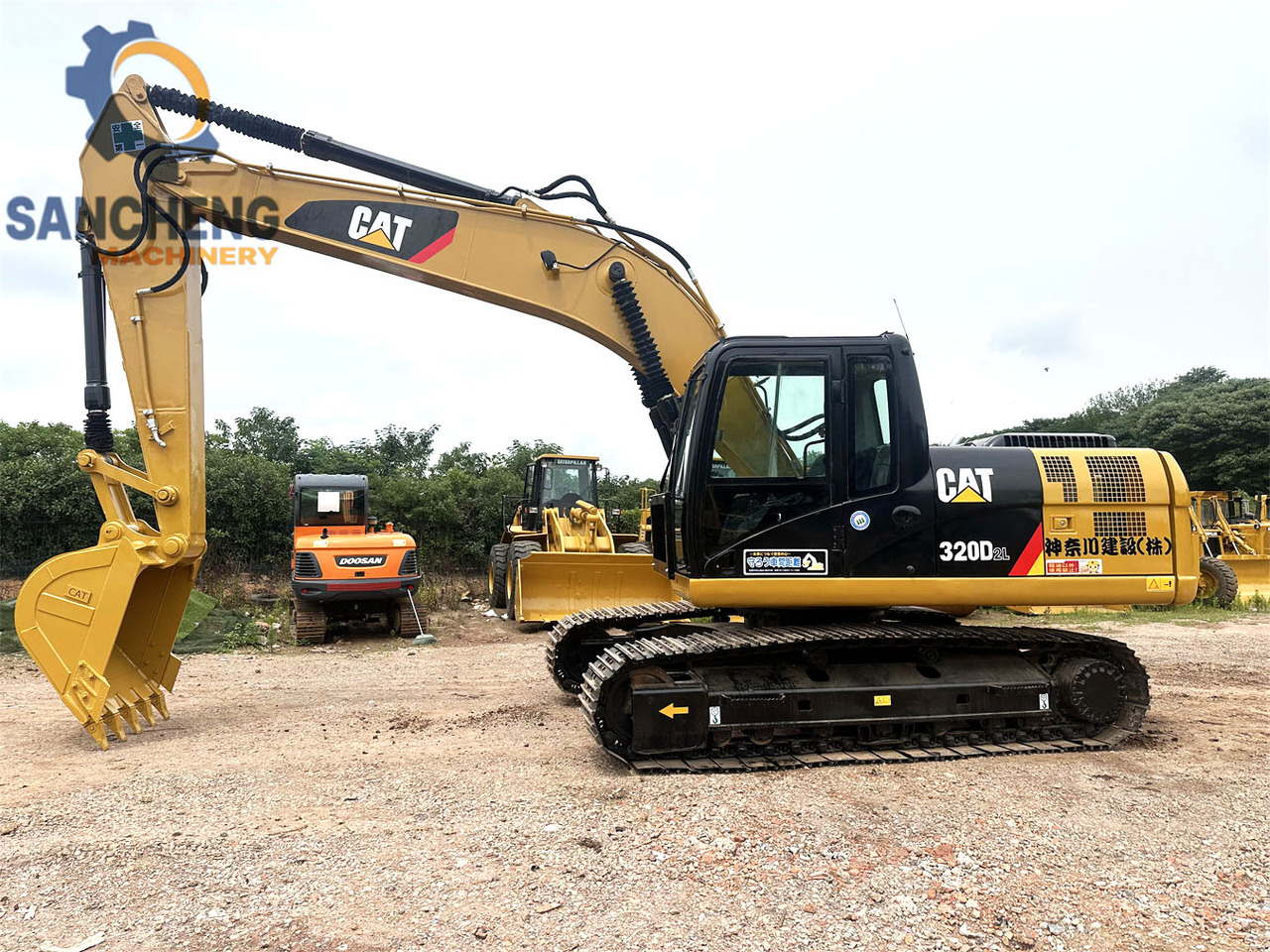 CATERPILLAR 320D2L - Excavadora de cadenas: foto 3 CATERPILLAR 320D2L - Excavadora de cadenas: foto 3