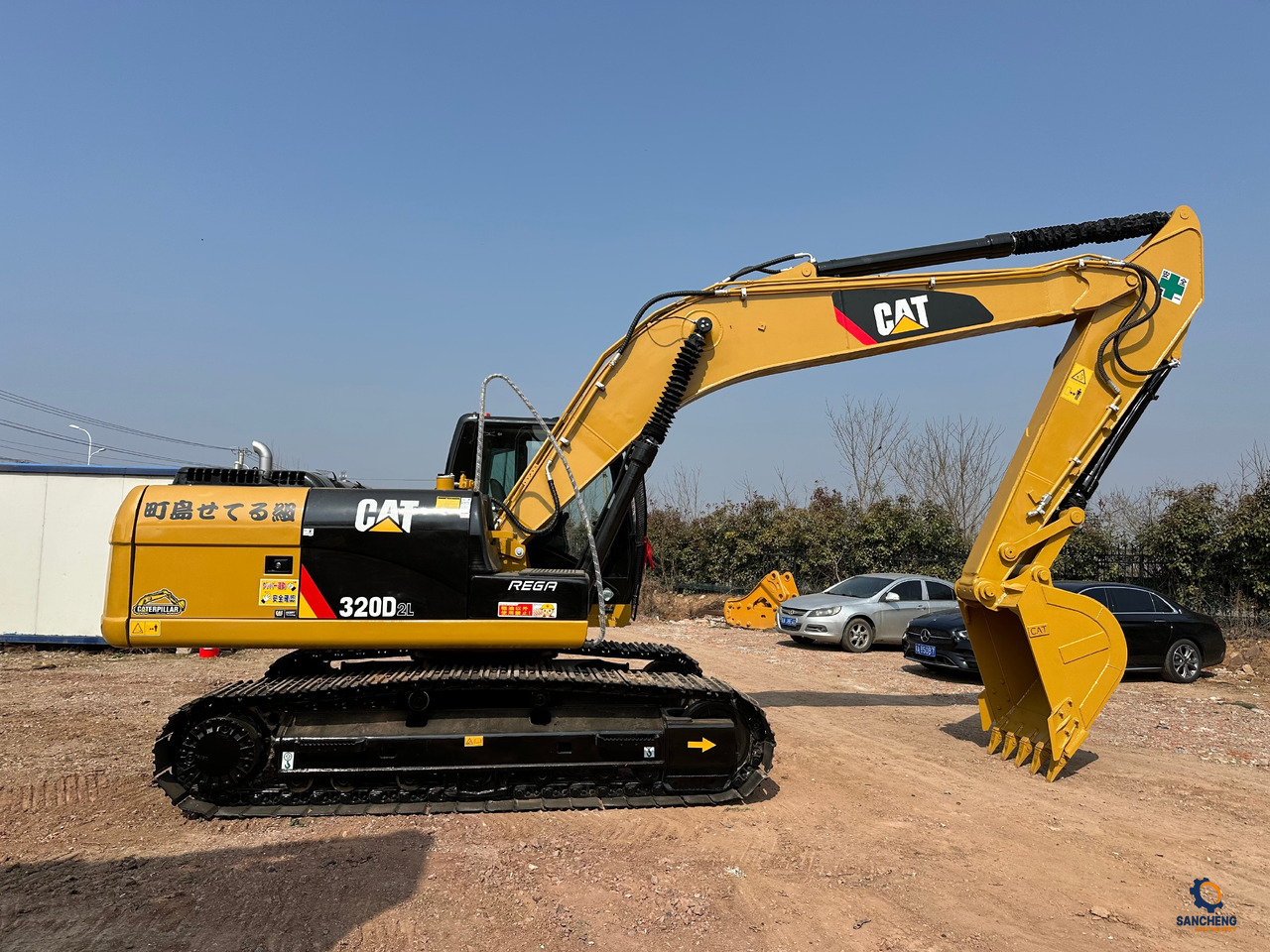 CATERPILLAR 320D2L - Excavadora de cadenas: foto 2 CATERPILLAR 320D2L - Excavadora de cadenas: foto 2