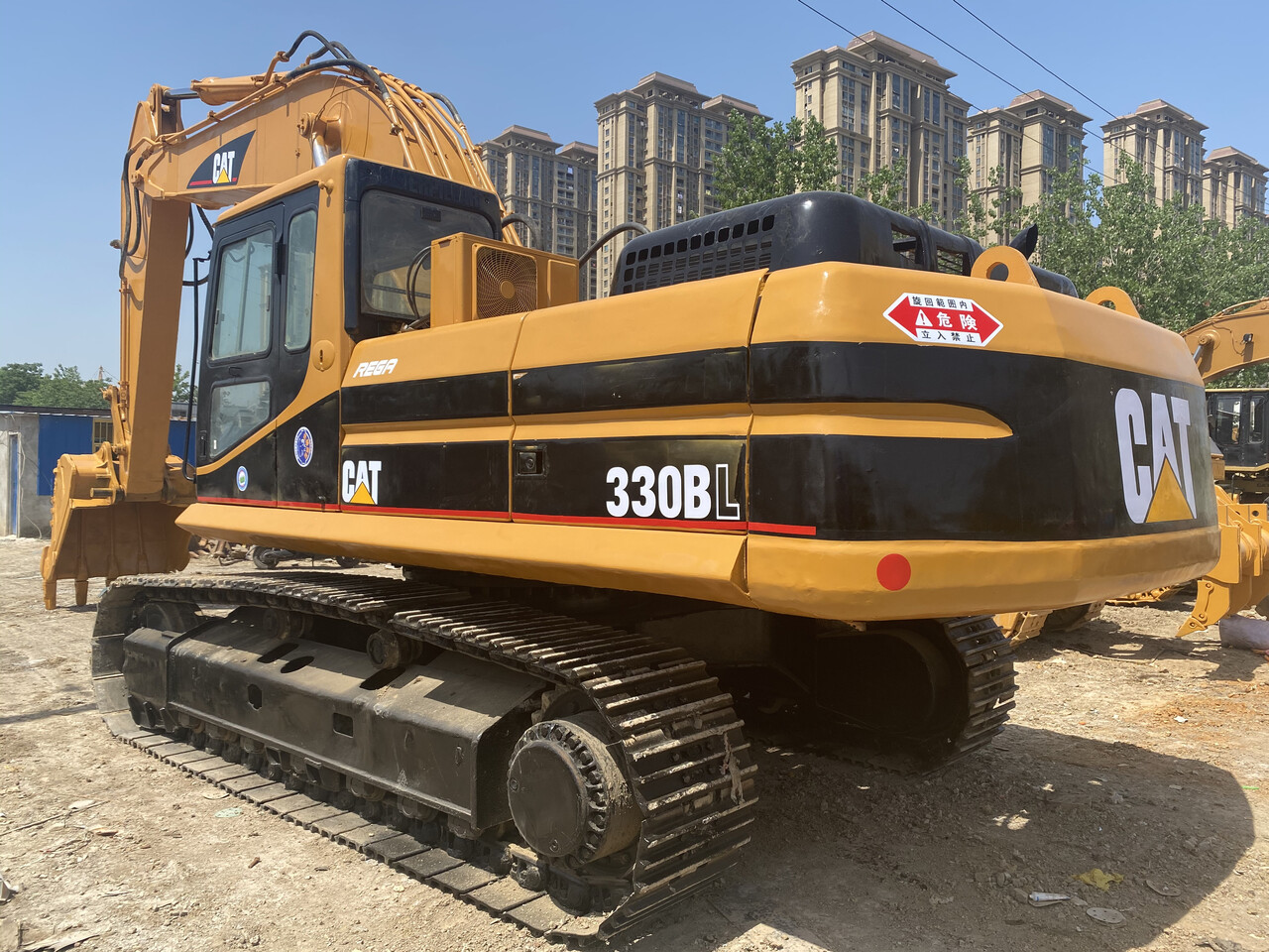 CATERPILLAR 330BL - Excavadora: foto 1 CATERPILLAR 330BL - Excavadora: foto 1