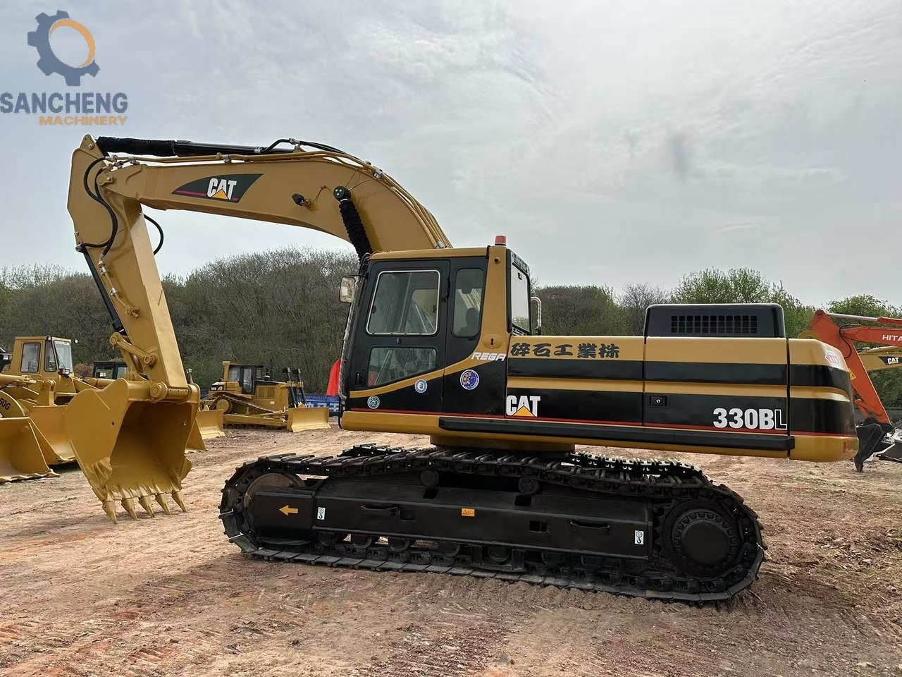 CATERPILLAR 330BL - Excavadora de cadenas: foto 1 CATERPILLAR 330BL - Excavadora de cadenas: foto 1