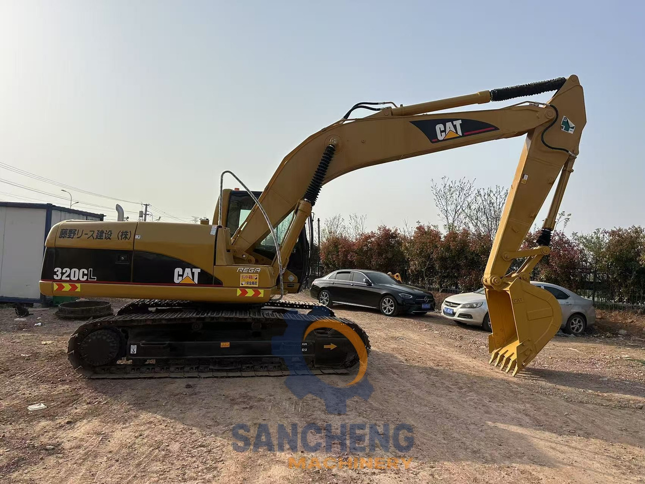 CATERPILLAR 330CL - Excavadora de cadenas: foto 1 CATERPILLAR 330CL - Excavadora de cadenas: foto 1