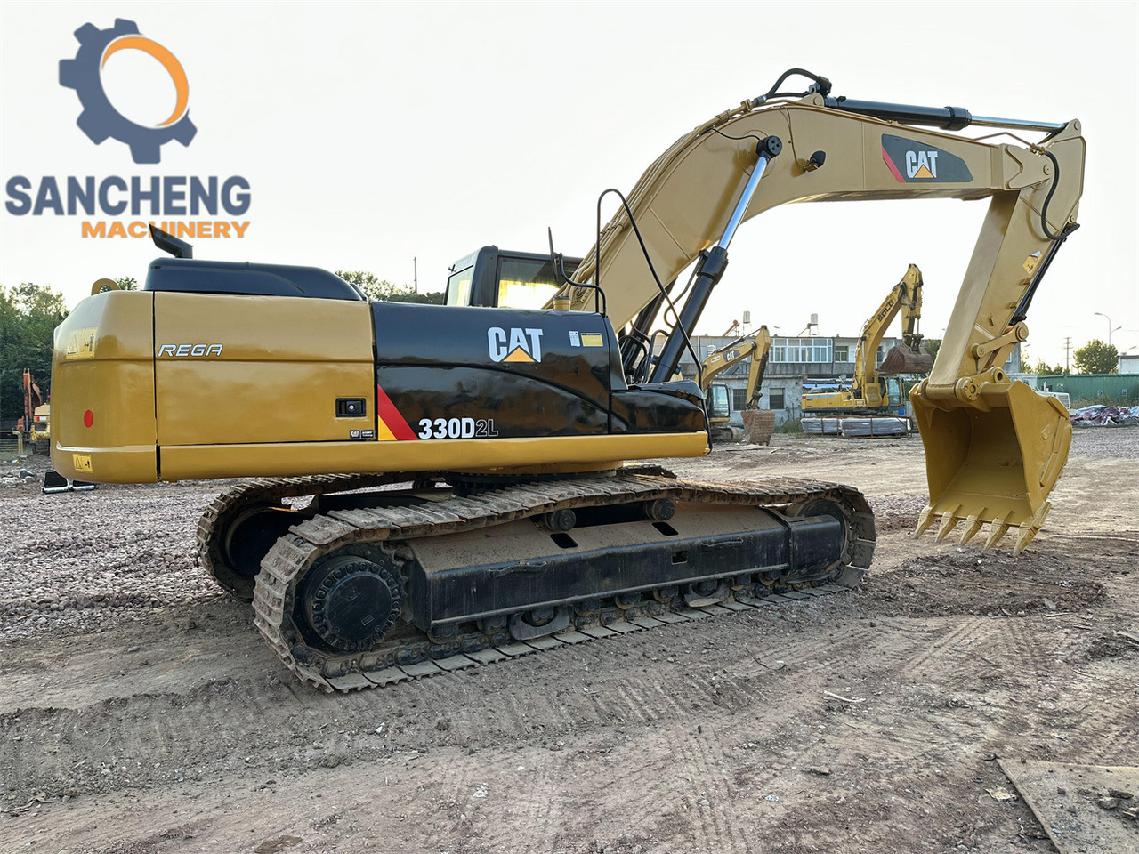 Excavadora de cadenas CATERPILLAR 330D2L: foto 7