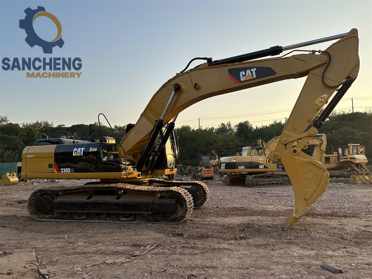 Excavadora de cadenas CATERPILLAR 330D2L: foto 10
