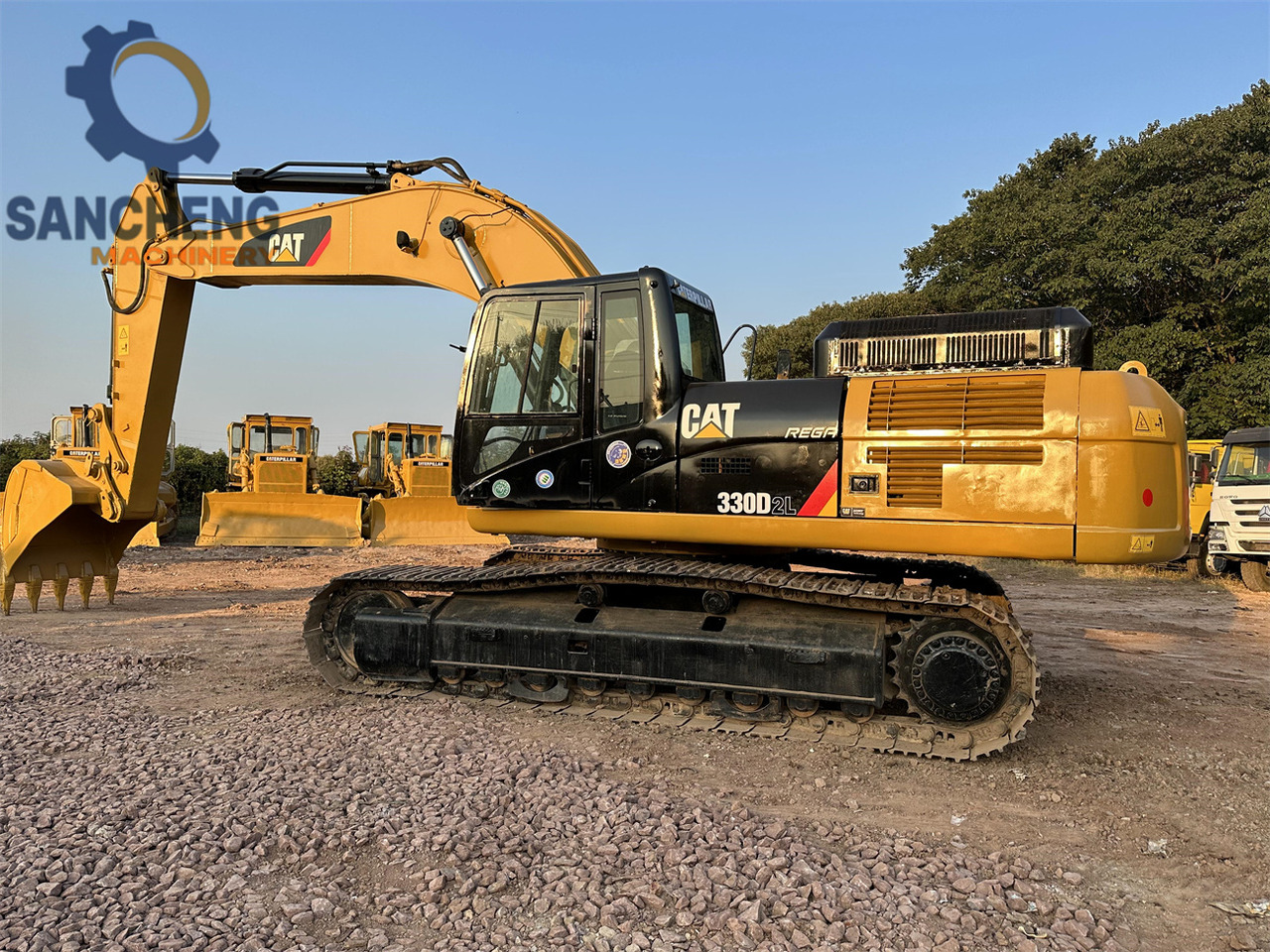 Excavadora de cadenas CATERPILLAR 330D2L: foto 12