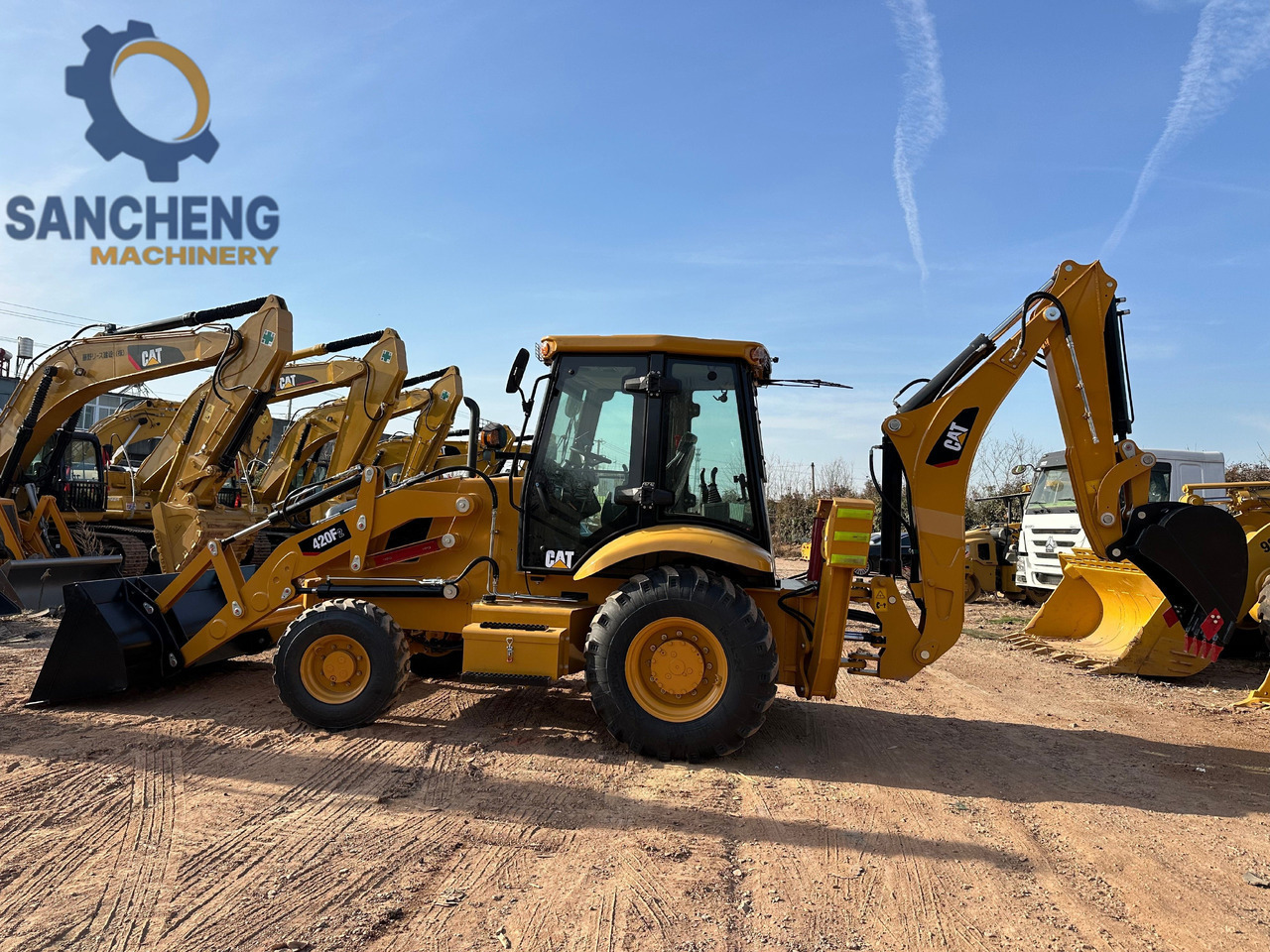 CATERPILLAR 420F2 - Retroexcavadora: foto 1 CATERPILLAR 420F2 - Retroexcavadora: foto 1