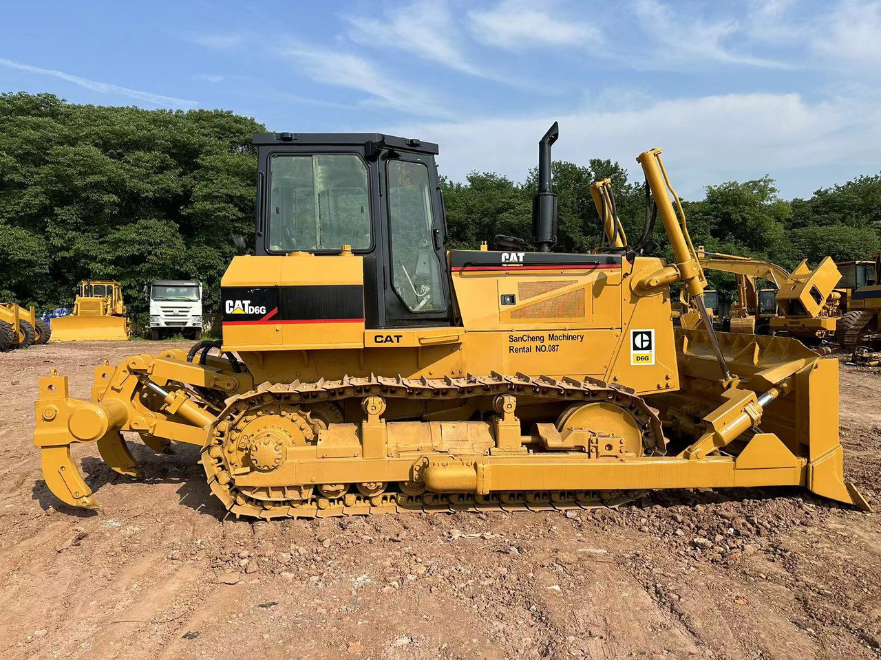 CATERPILLAR D6G Crawler Dozer - Bulldozer: foto 1 CATERPILLAR D6G Crawler Dozer - Bulldozer: foto 1