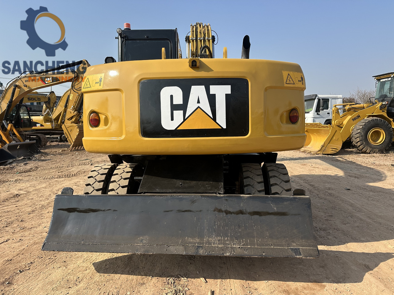 CATERPILLAR M320D2 - Excavadora de ruedas: foto 4 CATERPILLAR M320D2 - Excavadora de ruedas: foto 4