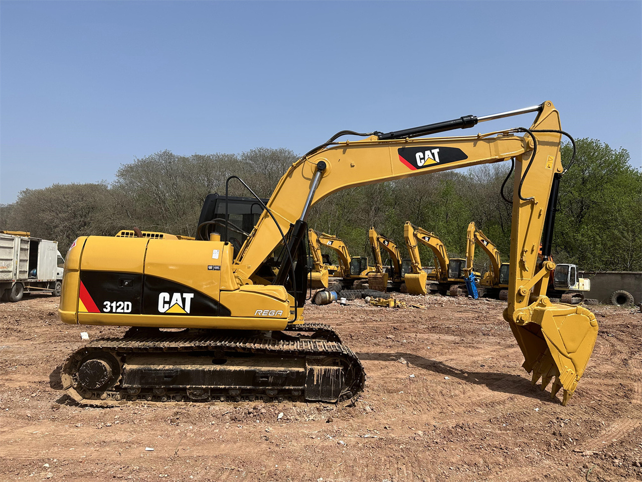 Caterpillar 312D - Miniexcavadora: foto 1 Caterpillar 312D - Miniexcavadora: foto 1