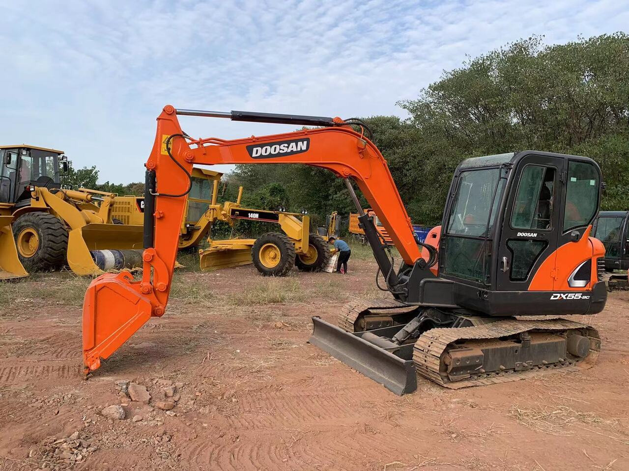 DOOSAN DX55 - Excavadora: foto 3 DOOSAN DX55 - Excavadora: foto 3