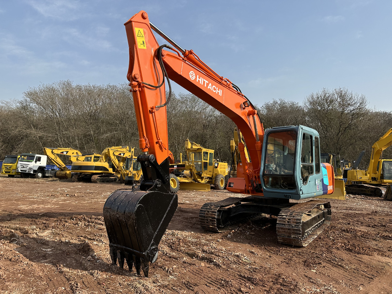 HITACHI EX120 - Excavadora de cadenas: foto 5 HITACHI EX120 - Excavadora de cadenas: foto 5