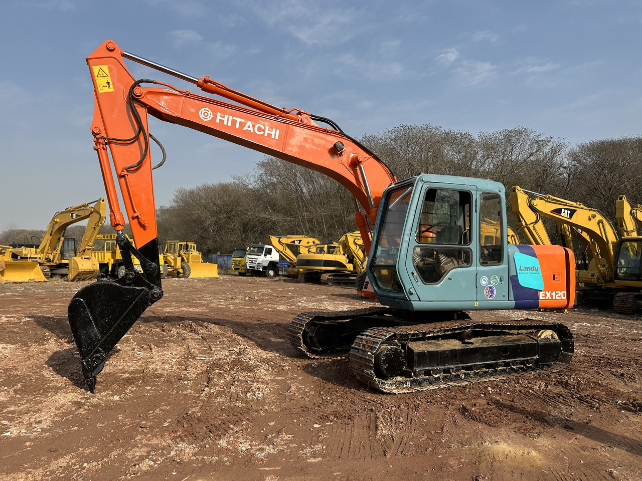 HITACHI EX120 - Excavadora de cadenas: foto 3 HITACHI EX120 - Excavadora de cadenas: foto 3