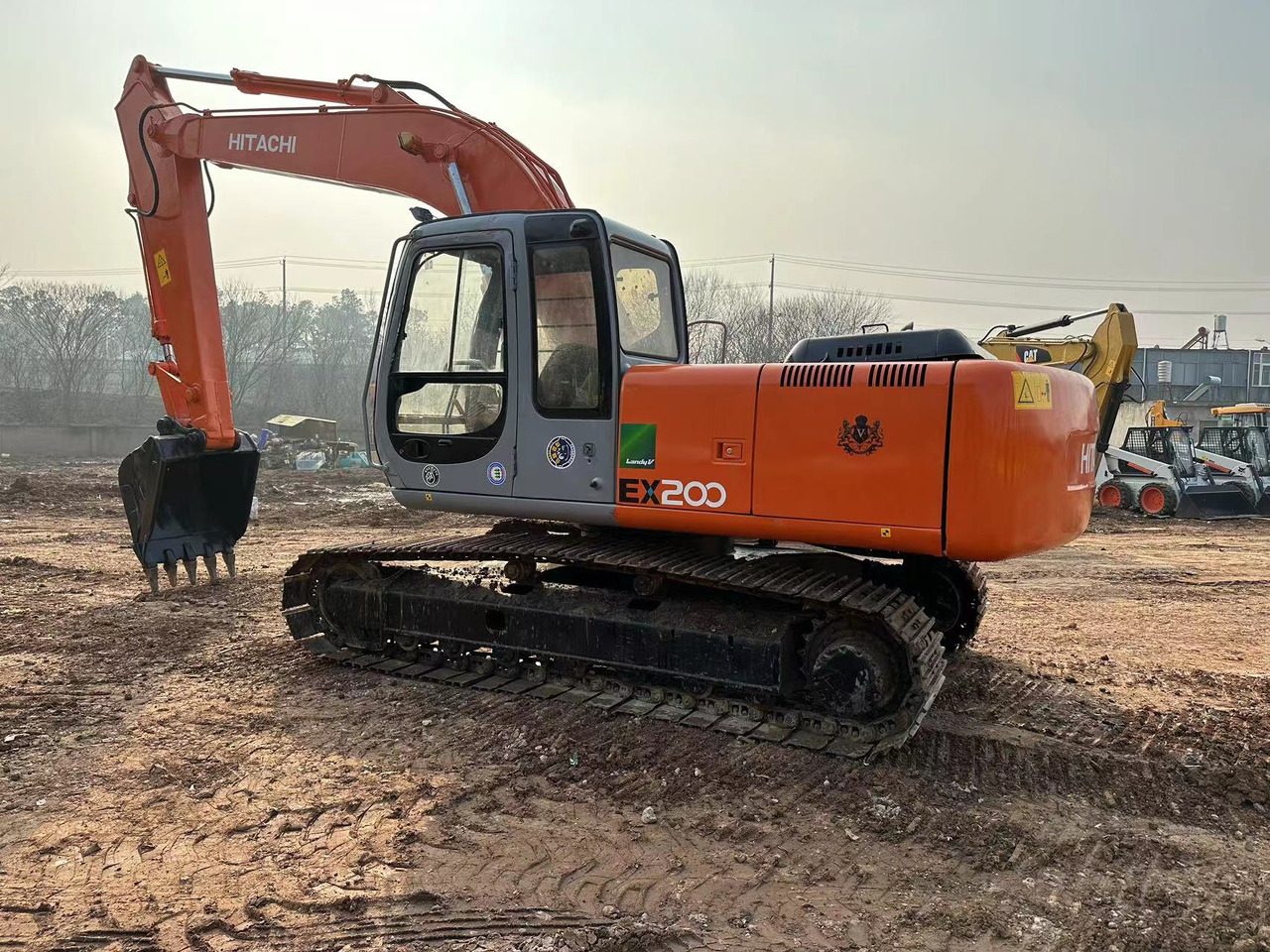 HITACHI EX200 - Excavadora: foto 2 HITACHI EX200 - Excavadora: foto 2