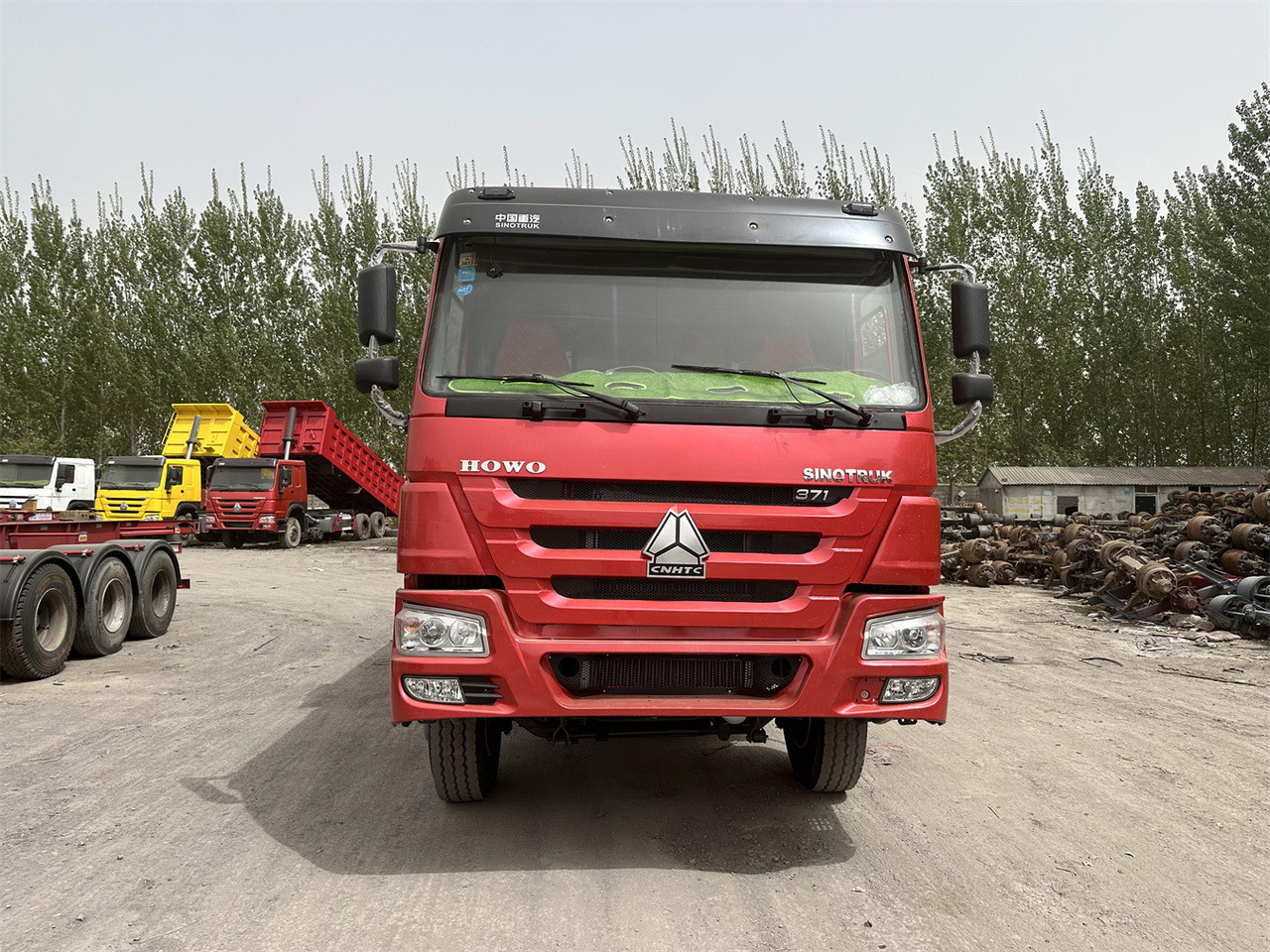 SINOTRUK Howo Dump truck 371 - Camión volquete: foto 4 SINOTRUK Howo Dump truck 371 - Camión volquete: foto 4