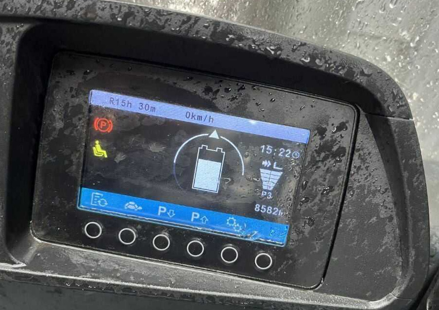 Carretilla elevadora eléctrica Jungheinrich EFG220: foto 7