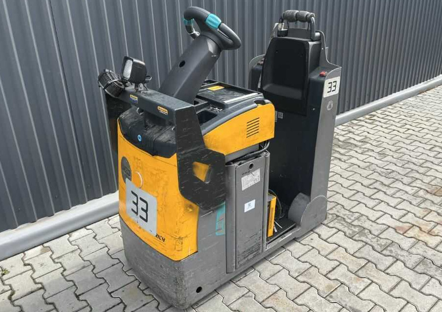 Jungheinrich EZS130 - Remolcadora: foto 1 Jungheinrich EZS130 - Remolcadora: foto 1