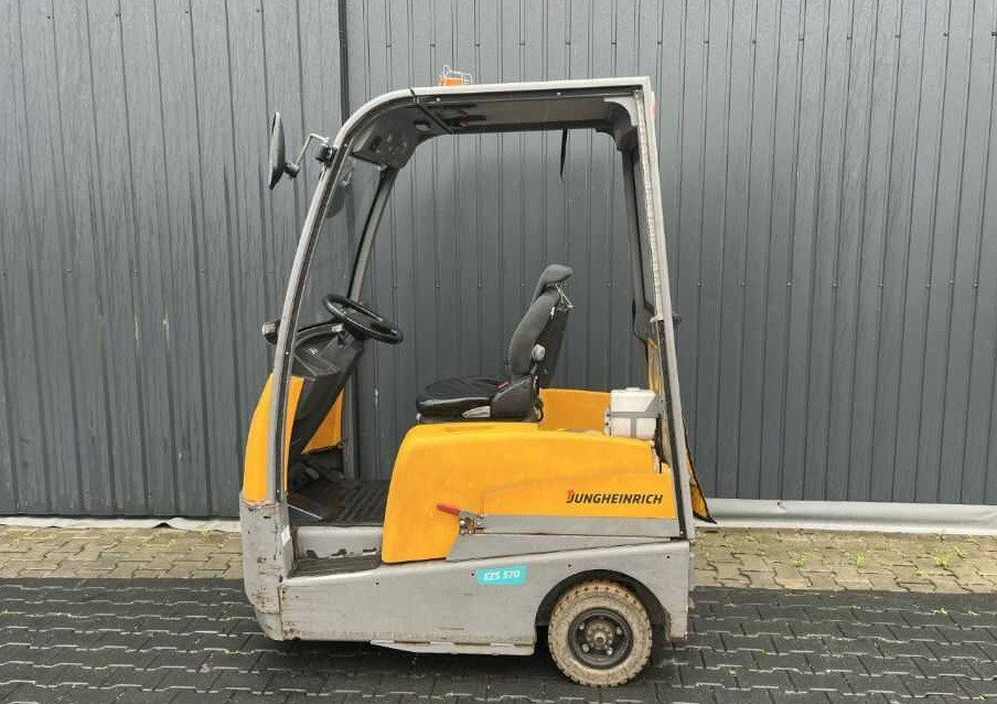 Jungheinrich EZS570 - Remolcadora: foto 2 Jungheinrich EZS570 - Remolcadora: foto 2