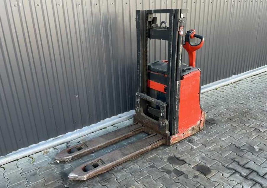 Linde D08 - Apilador: foto 1 Linde D08 - Apilador: foto 1