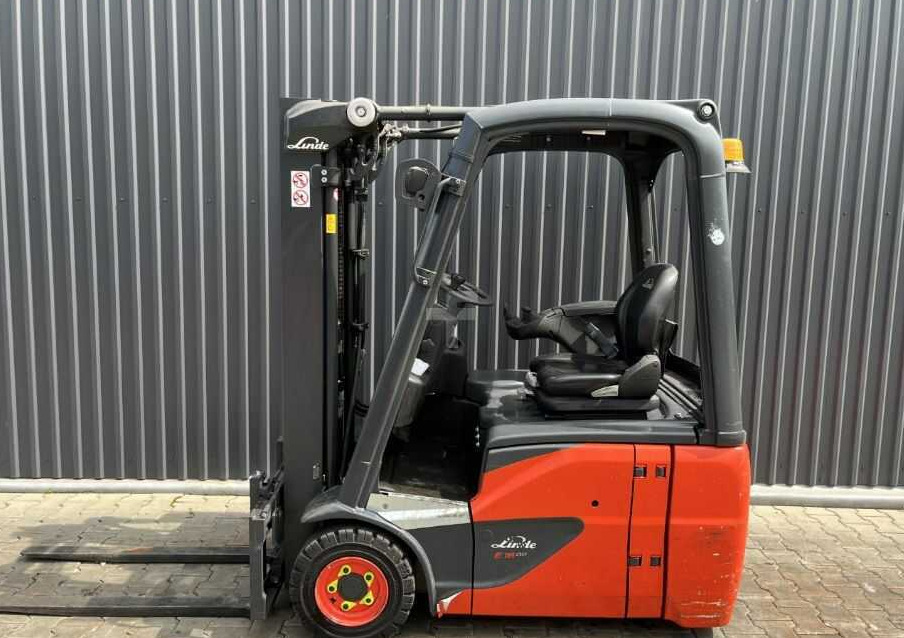 Linde E16C-02 - Carretilla elevadora eléctrica: foto 2 Linde E16C-02 - Carretilla elevadora eléctrica: foto 2