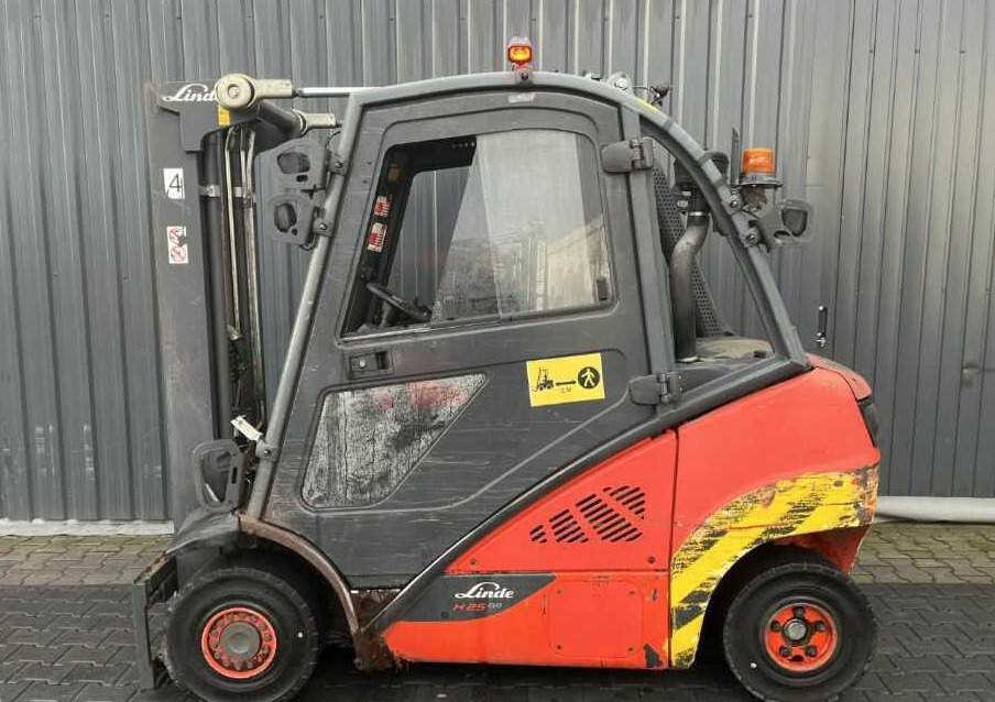 Linde H25D-02 - Carretilla elevadora diésel: foto 2 Linde H25D-02 - Carretilla elevadora diésel: foto 2