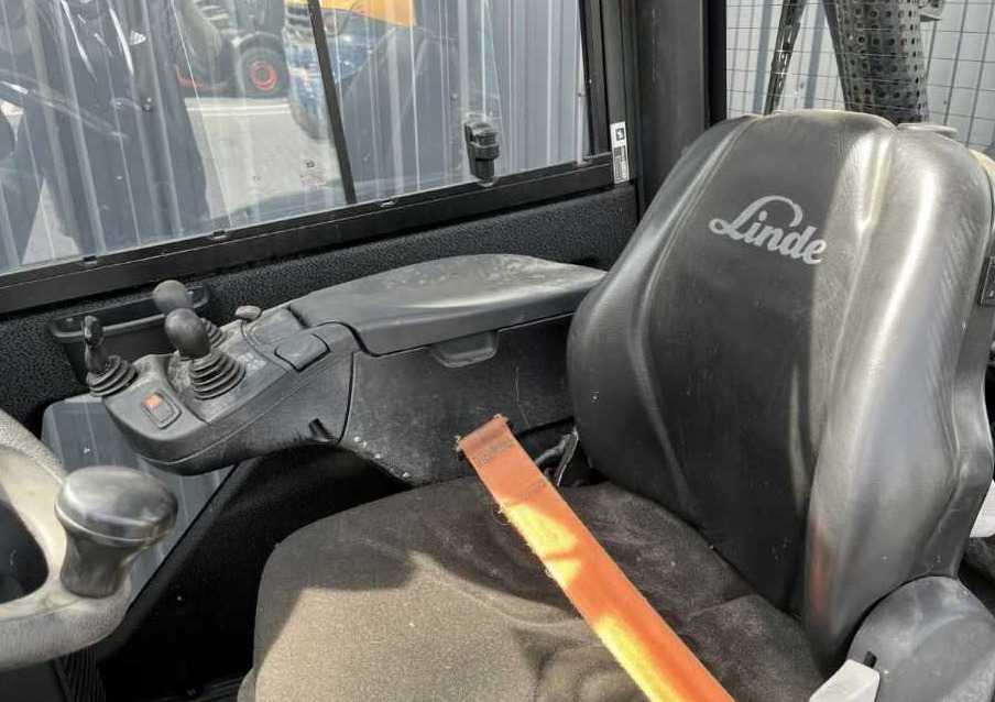 Carretilla elevadora de gas Linde H25T-02: foto 8