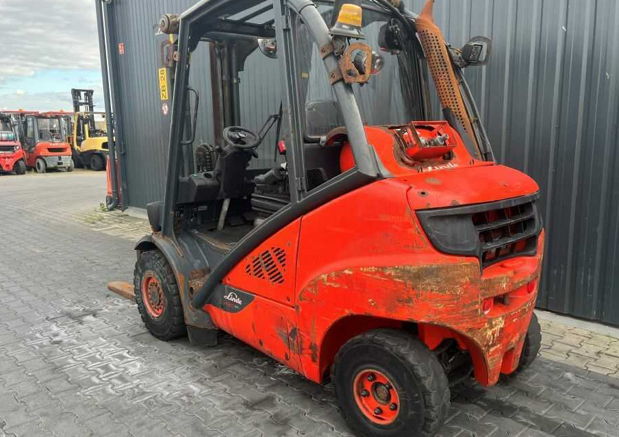 Linde H30T-02 - Carretilla elevadora de gas: foto 3 Linde H30T-02 - Carretilla elevadora de gas: foto 3