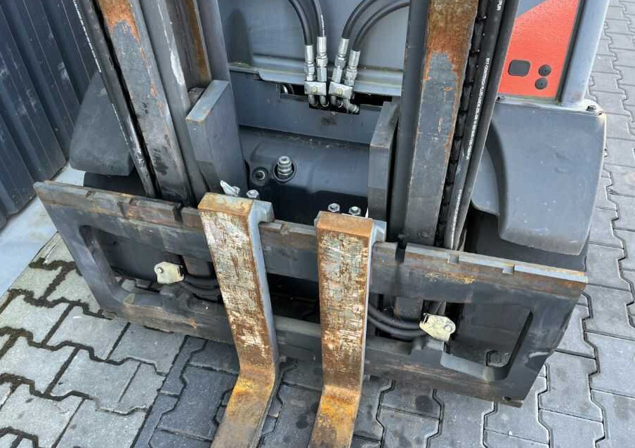 Carretilla elevadora de gas Linde H35T-02: foto 8